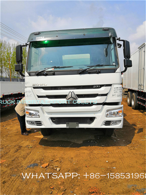 Mercato di Van Cargo Box Truck For Nigeria delle ruote di tonnellata 10 di Sinotruk Howo 25