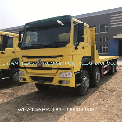 Sinotruk Howo 40 ft camion a base piatta del carico da 30 tonnellate con la serratura del contenitore