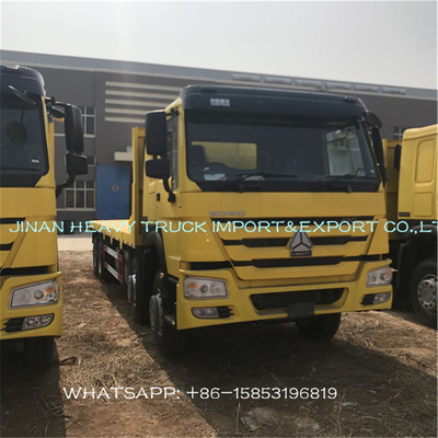 Sinotruk Howo 40 ft camion a base piatta del carico da 30 tonnellate con la serratura del contenitore