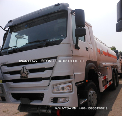 25000 litri di Sinotruk Howo 25cbm lubrificano il camion del materiale da otturazione dell'olio del semirimorchio cisterna