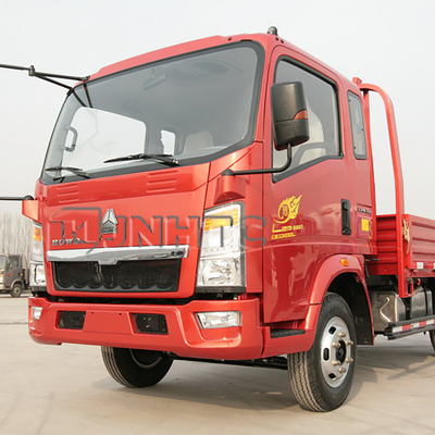 L'annuncio pubblicitario di bassa potenza di SINOTRUK HOWO 4x2 trasporta 2 la tonnellata su autocarro 5 Ton Flatbed Truck di tonnellata 3