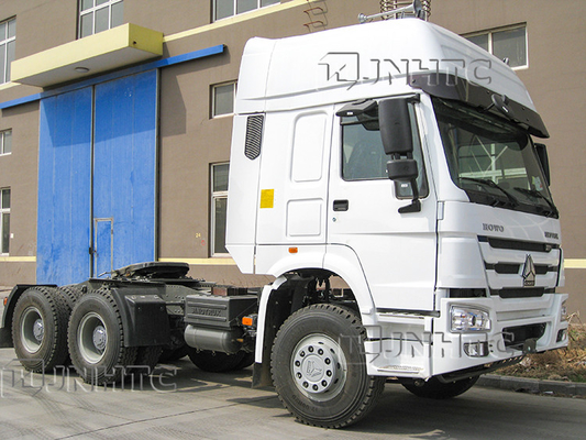 Autotreni del trattore della testa 6x4 RHD del trattore di Sinotruk HOWO in Tanzania