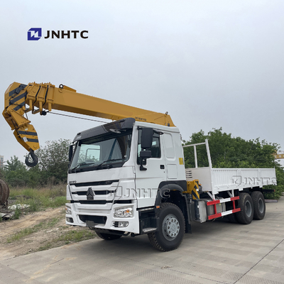 Il camion telescopico di Sinotruk Howo 6x4 10 ha montato la gru di Crane Straight Arm Cargo Truck