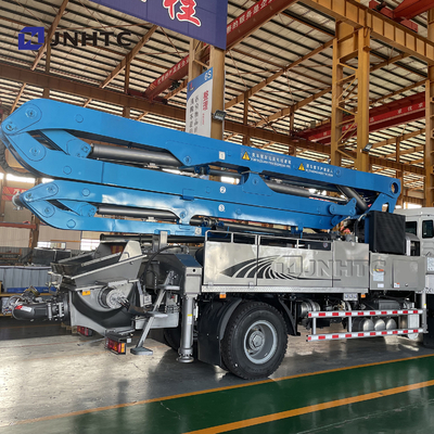 Camion della pompa per calcestruzzo di HOWO 4X2 Euro3 46m 37m 42m 45m