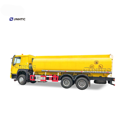 Camion cisterna di rifornimento di carburante del camion cisterna 6*4 del combustibile di HOWO euro2 16cbm
