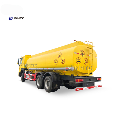 Camion cisterna di rifornimento di carburante del camion cisterna 6*4 del combustibile di HOWO euro2 16cbm