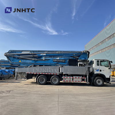 Il camion ha montato HOWO 38M Concrete Pump Truck con l'asse tre
