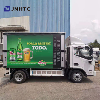 Il camion del congelatore di frigorifero di Sinotruk HOWO 4x2 beve il camion della scatola refrigerato bevanda