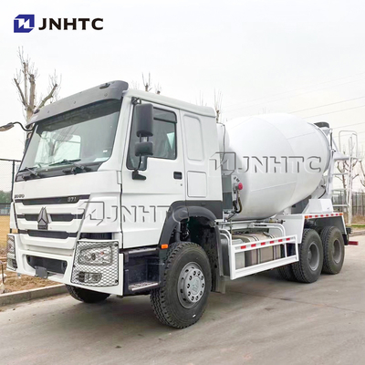 Howo Sinotruk 9 sedili cubici del camion due del miscelatore di cemento di 10m3 12CBM