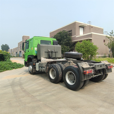 il trattore di Howo A7 420 del camion del motore di 6*4 371hp Primve si dirige verso Mombasa