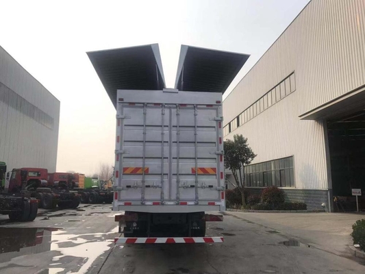 Euro pesante II 10 Wheeler Wing Van del camion del carico di SINOTRUK HOWO A7 6X4
