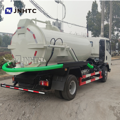 Euro 3 Rhd LHD del camion di aspirazione delle acque luride di Sinotruk HOWO 4X2 5000 litri