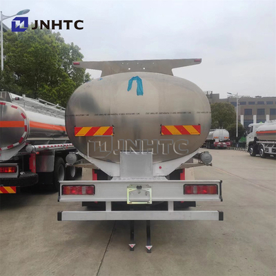8x4 capacità di guida sinistra e destra di Howo del gasolio dell'autocisterna del trasportatore grande
