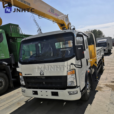 Luce di Sinotruk Howo 4X2 che incastra asta Crane Truck 5 tonnellate