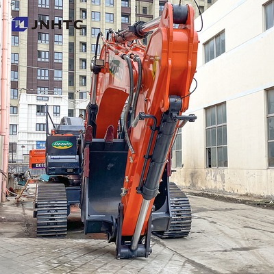 Nuovo escavatore cinese da 55 tonnellate, motore giapponese Euro4