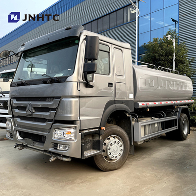 Camion dello spruzzatore dell'acqua del camion di serbatoio di acqua di tonnellata 8-12cbm di Howo 4x2 15