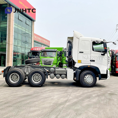 Il camion 420hp del motore primo di Euro2 HOWO trasporta il camion su autocarro di rimorchio di Sinotruk delle ruote 6x4 10