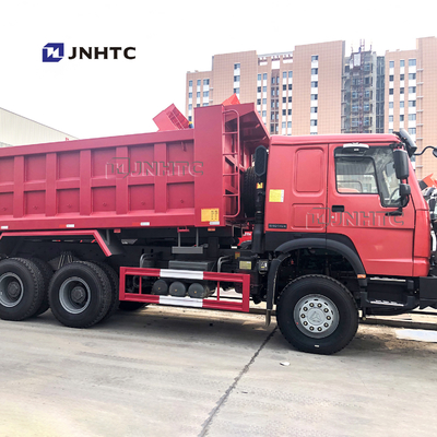 Autocarro con cassone ribaltabile di colore rosso 336hp Sinotruk Howo con 10 ruote e capacità 18m3