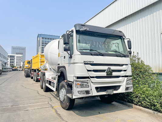 10 camion della betoniera di Sinotruk HOWO 9m3 delle ruote