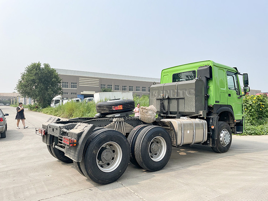 Sinotruk Howo dieci spinge la testa del trattore del camion 50t del motore primo 371hp