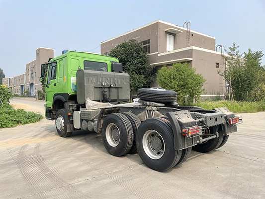 camion del trattore della ruota di 420hp Euro2 LHD Sinotruk Howo 10 50 tonnellate
