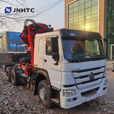 ruote di 371hp 8 Ton Telescopic Crane Truck Sinotruk HOWO 6x4 40t 10