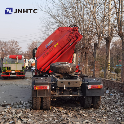 ruote di 371hp 8 Ton Telescopic Crane Truck Sinotruk HOWO 6x4 40t 10
