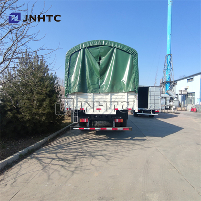 Camion militare bianco 4X4 di HOWO per il soldato Transport
